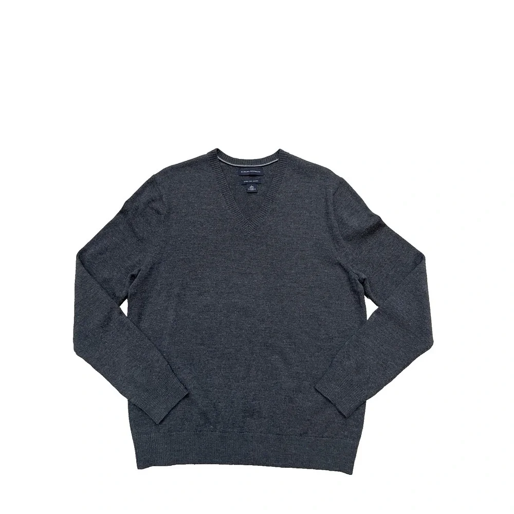 Banana Republic Gray V Neck 100% Merino Wool Sweater‎ Sz L Unisex